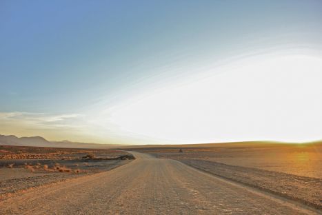 Ganz Namibia ist von solchen Schotterstraßen durchzogen, den typischen "Gravel Pads".