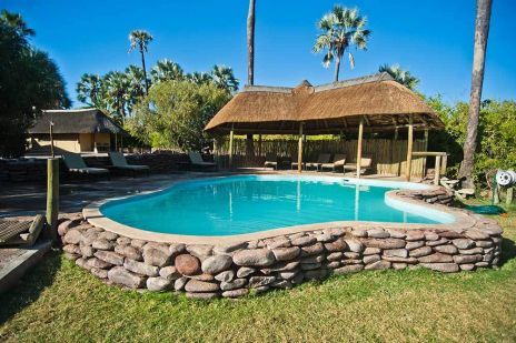 Eine willkommene Abkühlung nach der langen Anreise über staubige Pisten