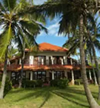 Oder, wie wäre es mit ein paar
entspannten Tagen im luxuriösen Ambiente
des "Breezes Beach Club"? tansania-sansibar-breezes-resort-bungalow