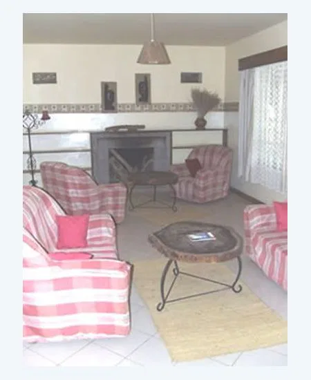 tansania-arusha-the-outpost-lounge