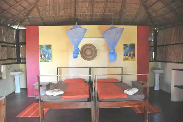 In Strandnähe erwarten Sie nette Lodges...