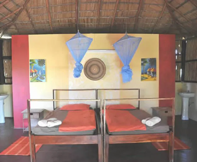 In Strandnähe erwarten Sie nette Lodges...