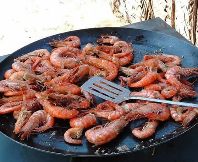 Vor der Rückkehr nach Südafrika sollte man die legendären "L.M. Prawns" nicht versäumen!