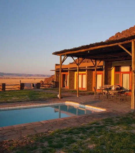 Flora & Fauna dieser atemberaubenden
Landschaft können Sie mit naturkundlichen Guides erkunden.