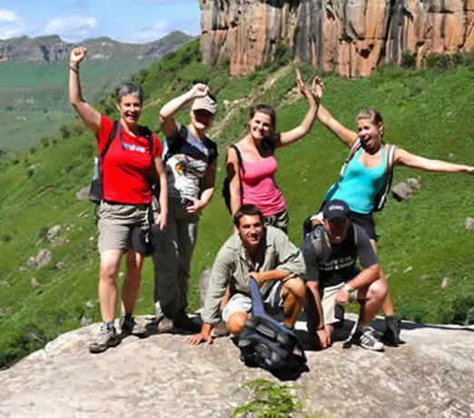 Geschafft! Nach etlichen Fußkilometern haben Sie Südafrika auf besondere Weise erlebt: hautnah & unvergeßlich! suedafrika-drakensberge-wanderung