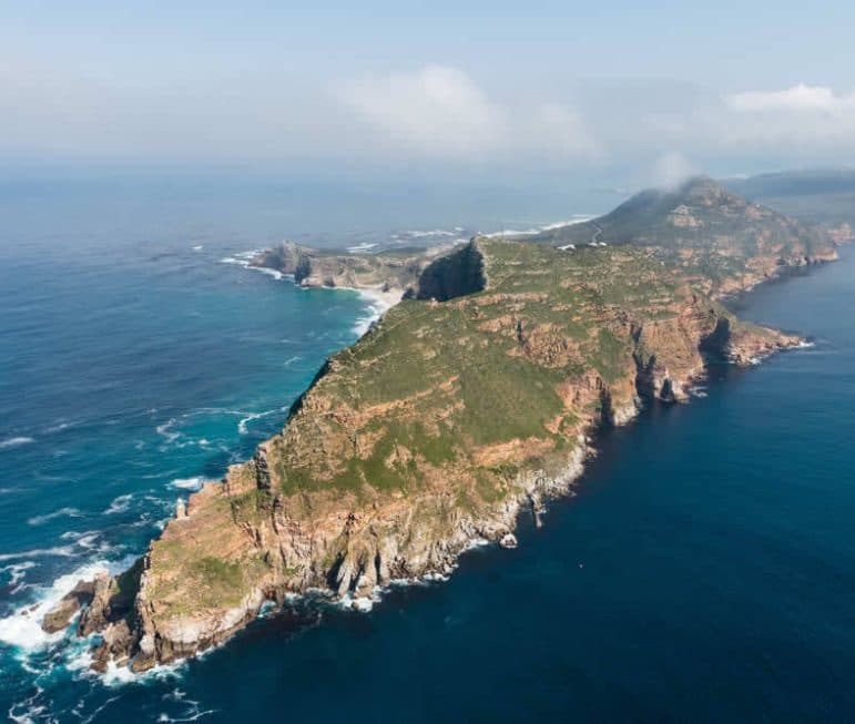 Einzigartig - das Kap der Guten
Hoffnung, legendärer Treffpunkt zweier
Weltmeere. suedafrika-kapspitze