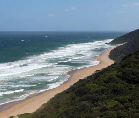 Nach all den eindrucksvollen
Erlebnissen spannen Sie aus, genießen
Meer & Strände und lassen alle Eindrücke Revue passieren. suedafrika-suedkueste-strand