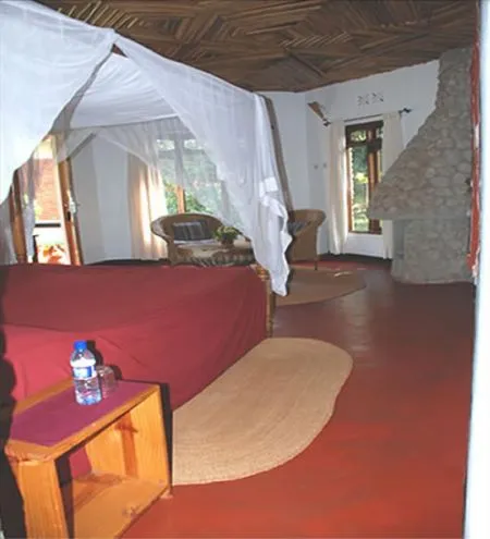 tansania-karatu-bougainvillea-zimmer