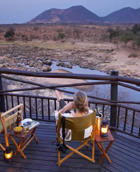 Malerische Ausblicke, menschenleerer Busch, soweit das Auge reicht - grenzenlose Ruhe!
Afrika tut der Seele gut - erleben Sie es selbst!