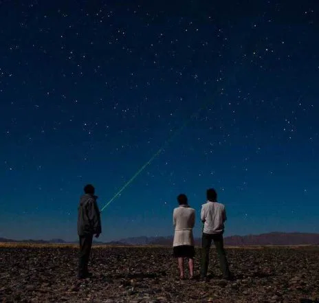 Unter Namibia's magischem Sternenhimmel klingt Ihre einzigartige Safari aus, die Sie niemals vergessen werden!