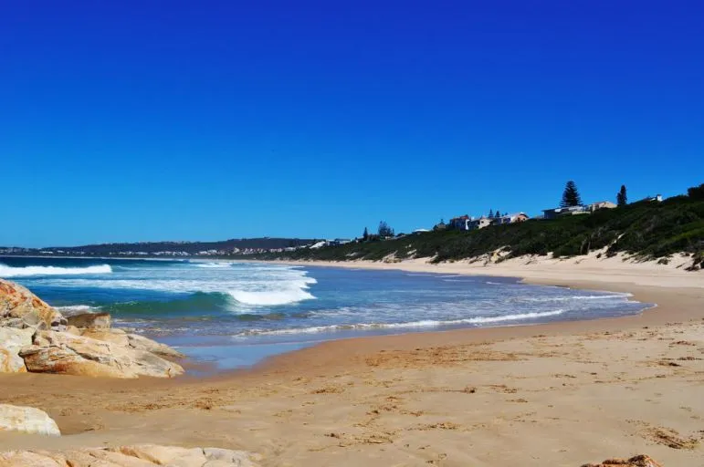 Plettenberg Bay - Strände und malerische
Landschaft soweit das Auge reicht. Einer
der beliebtesten Badeorte an der Garden
Route. suedafrika-plettenberg-bay